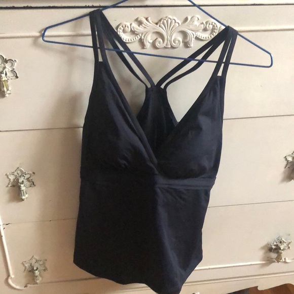 L.L.Bean ladies bathing suit top cross back detailing 10 regular - Picture 1 of 4